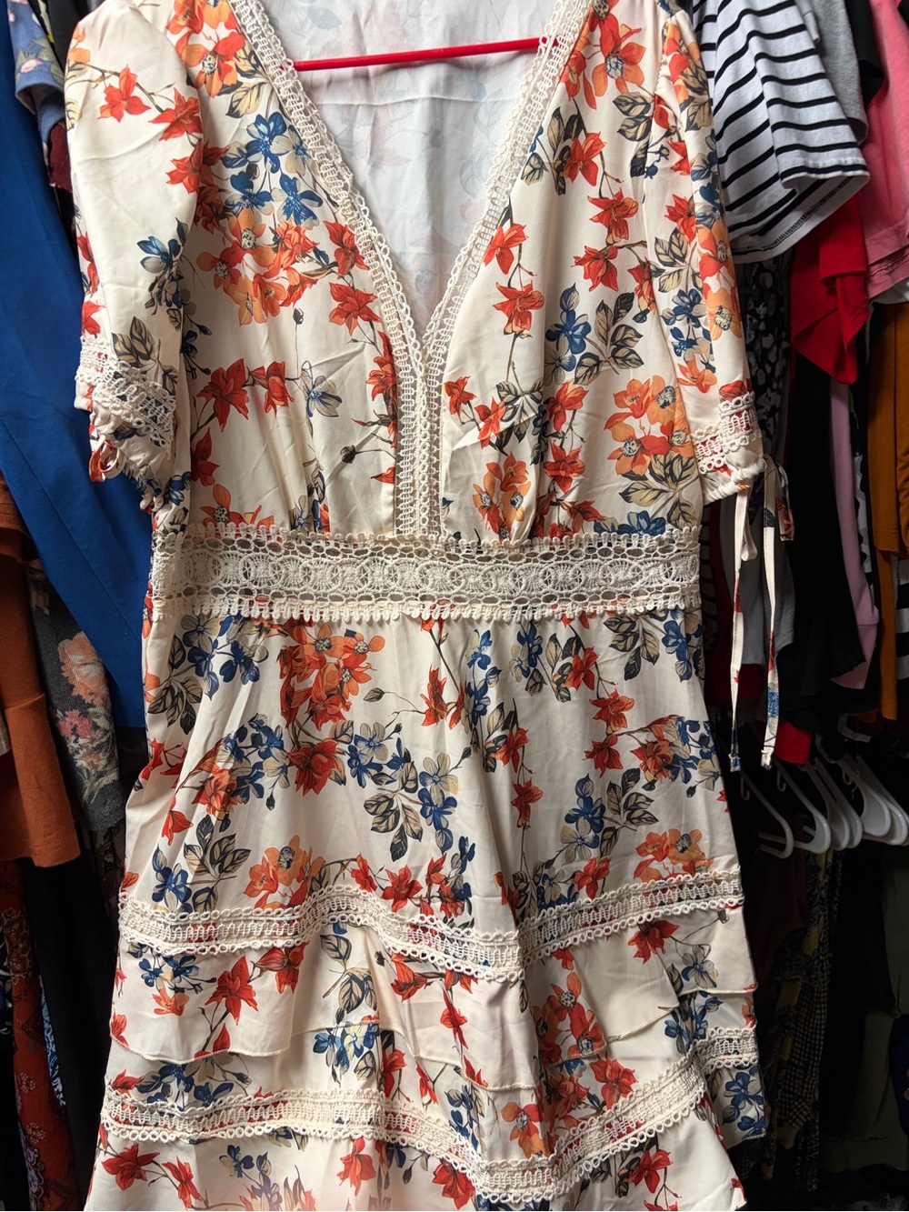 SHEIN Cream Floral Tiered V‑Neck Dress with Orange & Blue Flowers